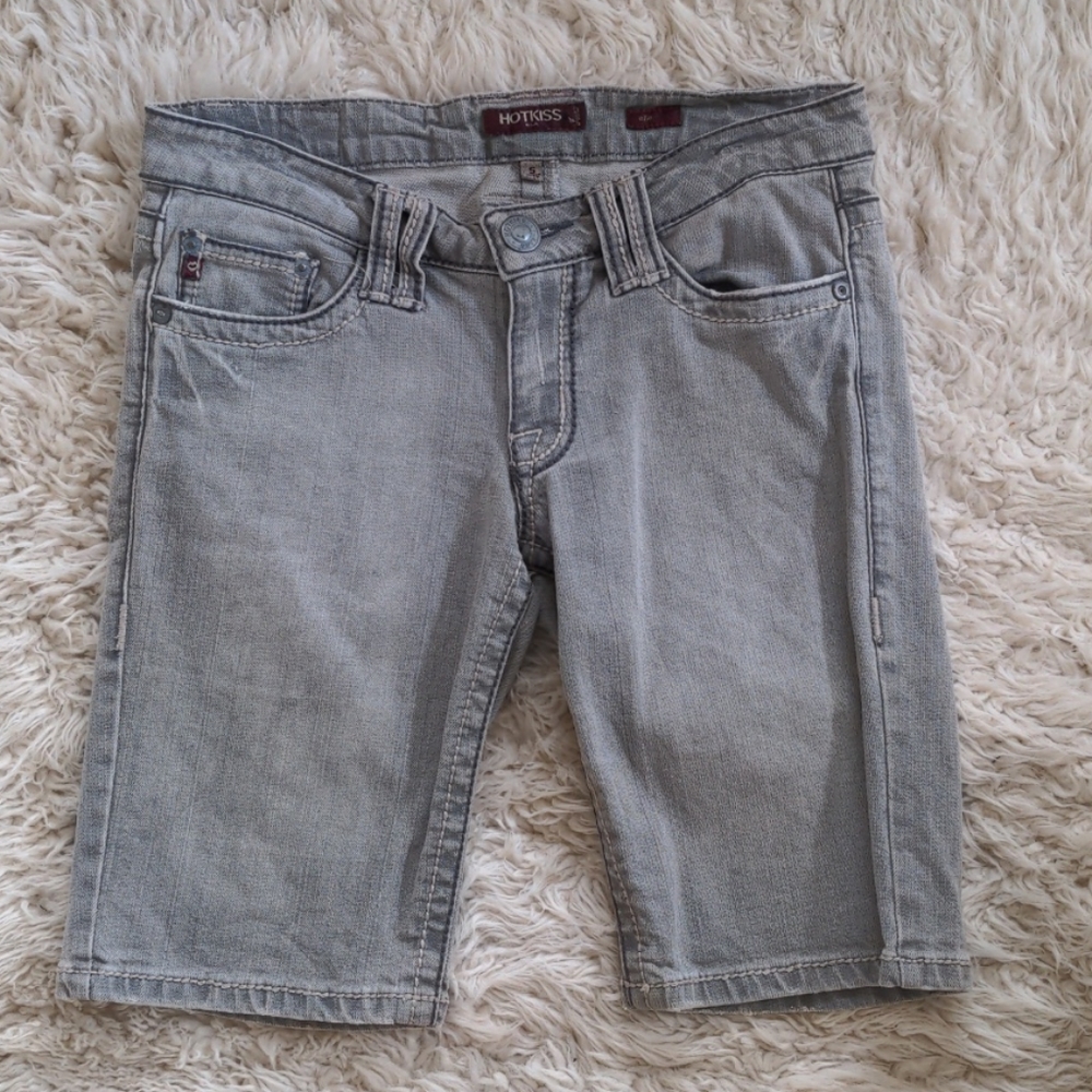 Hot kiss gray jean bermuda shorts sz 5